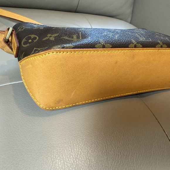 Louis Vuitton▪️Vintage Monogram Trotteur shoulder / crossbody bag - Picture 5 of 15